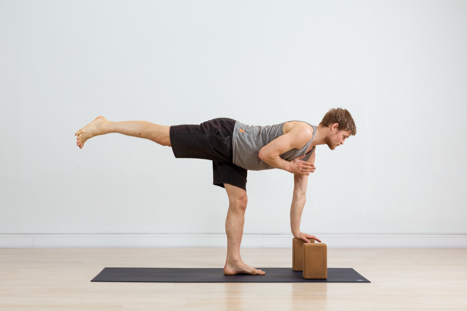 Bena opp langs veggen er den enkleste øvelsen med størst effekt — og du gjør den aldri