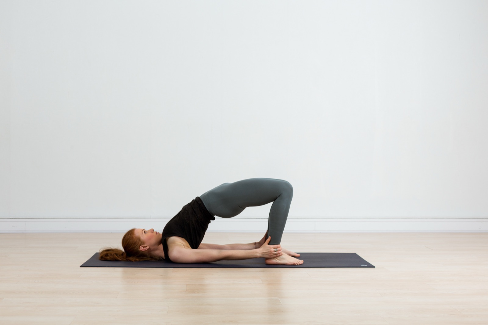 En tennisball kan gjøre mer for skuldrene dine enn en time med strekk